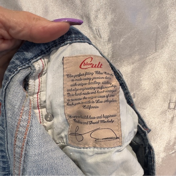 BLUE CULT BOOT CUT JEANS EUC - Picture 7 of 8